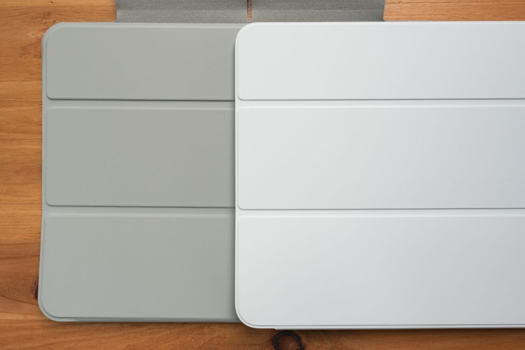 ESR iPad Air 4 ケースとSmart Folioの折れ目