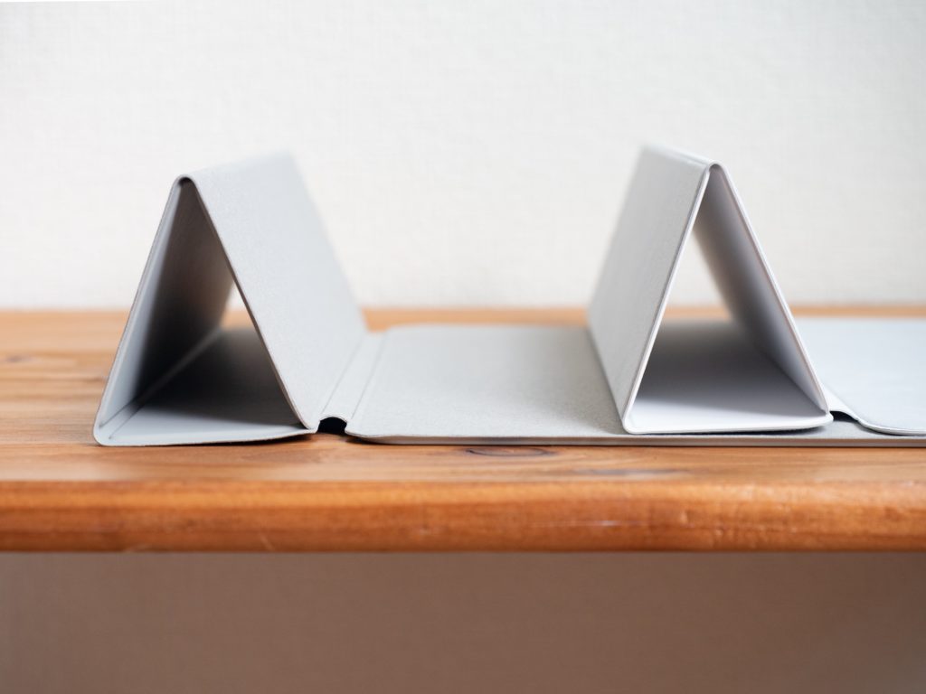 ESR iPad Air 4 ケースとSmart Folioの三つ折り30°
