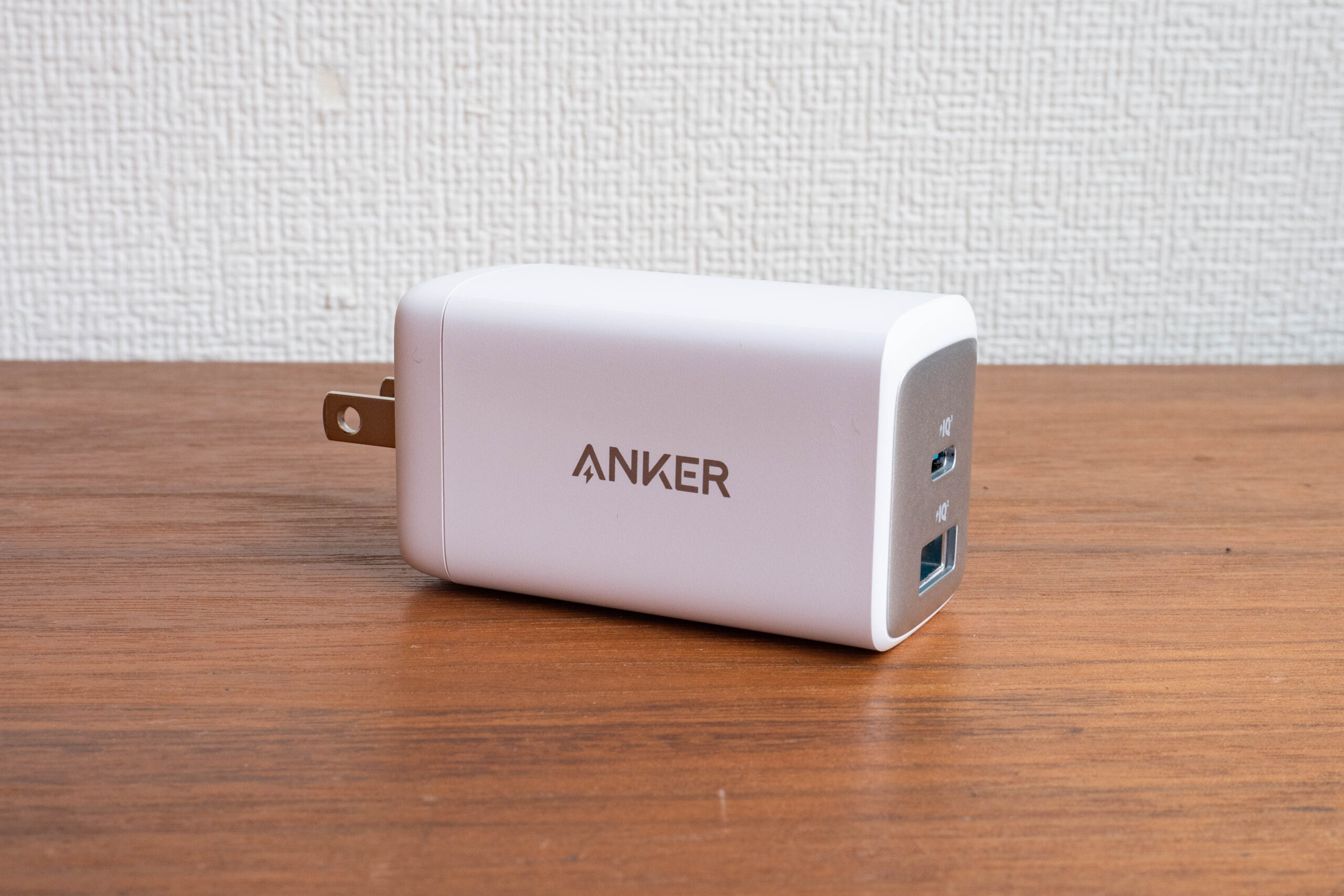 Anker 725 Charger(65W)』M1 MacBook AirとiPhone 13miniの同時充電に最適。｜spielen